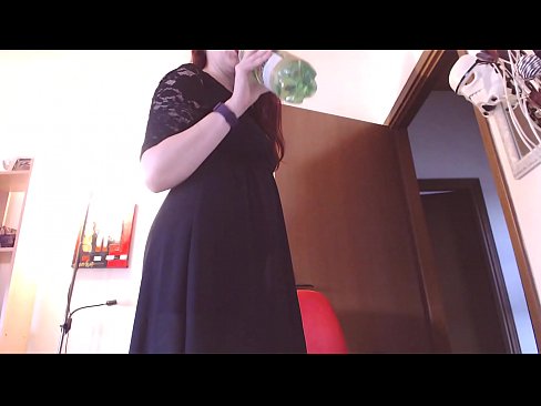 ❤️ Ein unterwürfiger Sklave, der schmutzige und üppige Höschen liebt, wird gezwungen zu masturbieren, nachdem er dieses Video gesehen hat! ☑ Porn video bei uns ☑