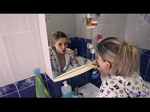 ❤️ Hack mit jungen im Pyjama endet mündlich Sperma in Arsch - Letty Black ☑ Porn video bei uns ☑