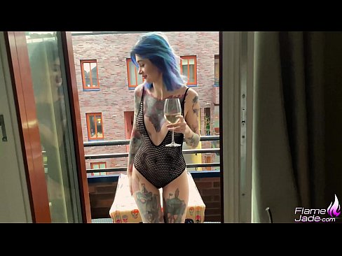 ❤️ Großartiges Mädchen lutscht mit einem Schluck und fickt leidenschaftlich unter freiem Himmel ☑ Porn video bei uns ☑