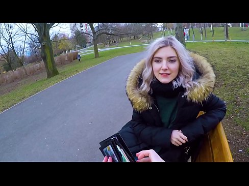 ❤️ Schluckt das heiße Sperma eines Fremden für Geld - Blowjob im Park von Eva Elfie ☑ Porn video bei uns ☑